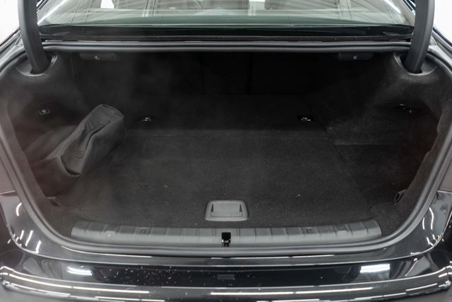 2023 BMW 5 Series 530e xDrive Plug-In Hybrid - 22967991 - 37