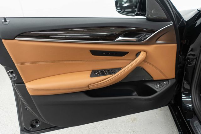 2023 BMW 5 Series 530e xDrive Plug-In Hybrid - 22972880 - 13