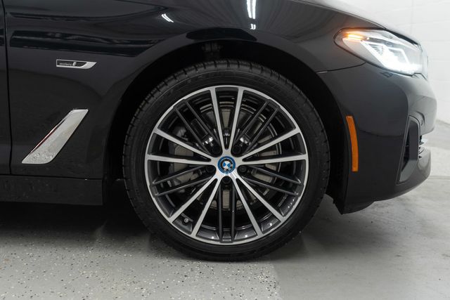 2023 BMW 5 Series 530e xDrive Plug-In Hybrid - 22972880 - 41