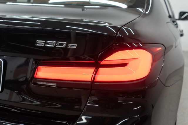 2023 BMW 5 Series 530e xDrive Plug-In Hybrid - 22972880 - 50