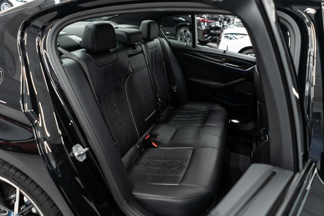 2023 BMW 5 Series 530e xDrive Plug-In Hybrid - 22976218 - 11