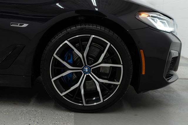 2023 BMW 5 Series 530e xDrive Plug-In Hybrid - 22976218 - 43