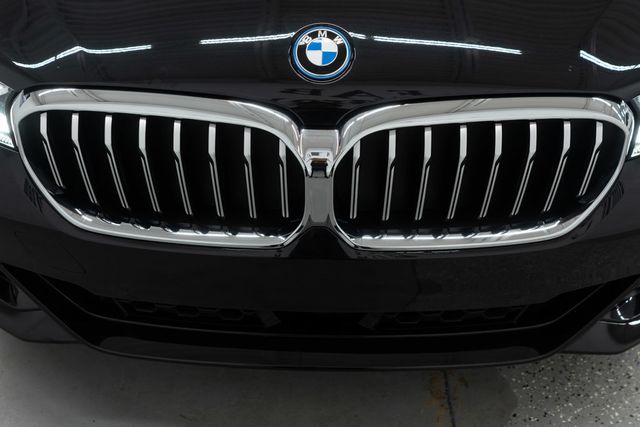 2023 BMW 5 Series 530e xDrive Plug-In Hybrid - 22976218 - 48