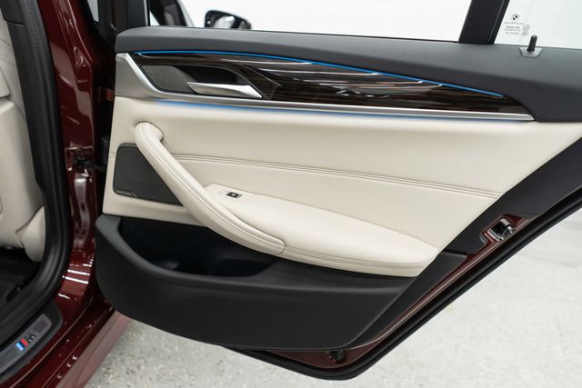 2023 BMW 5 Series 530e xDrive Plug-In Hybrid - 22992898 - 36