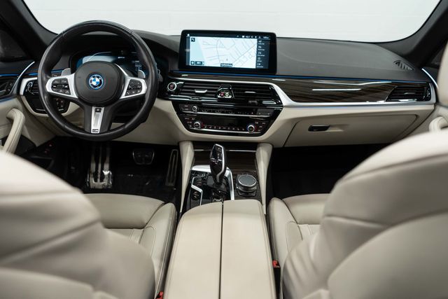 2023 BMW 5 Series 530e xDrive Plug-In Hybrid - 22992898 - 8