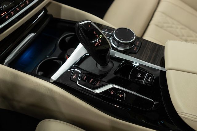 2023 BMW 5 Series 530e xDrive Plug-In Hybrid - 22994282 - 16