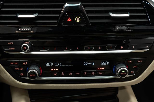 2023 BMW 5 Series 530e xDrive Plug-In Hybrid - 22994282 - 17