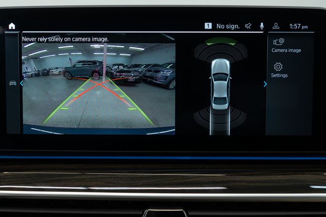 2023 BMW 5 Series 530e xDrive Plug-In Hybrid - 22994282 - 21