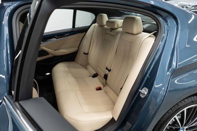 2023 BMW 5 Series 530e xDrive Plug-In Hybrid - 22994282 - 31