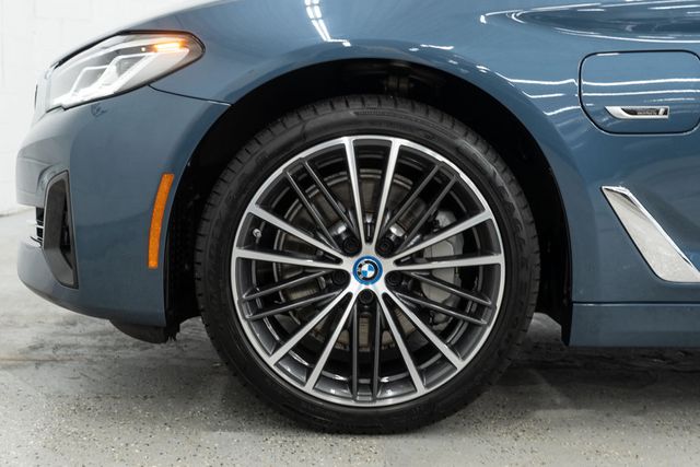 2023 BMW 5 Series 530e xDrive Plug-In Hybrid - 22994282 - 37