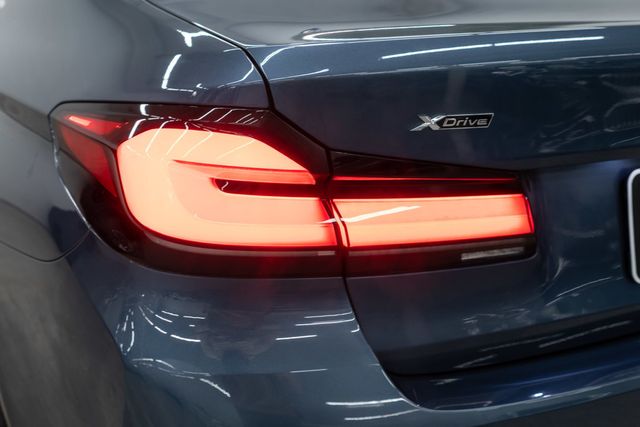 2023 BMW 5 Series 530e xDrive Plug-In Hybrid - 22994282 - 49