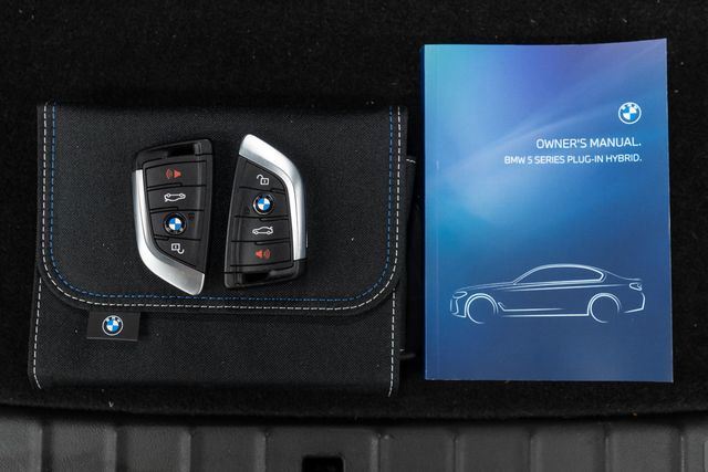2023 BMW 5 Series 530e xDrive Plug-In Hybrid - 22994282 - 53