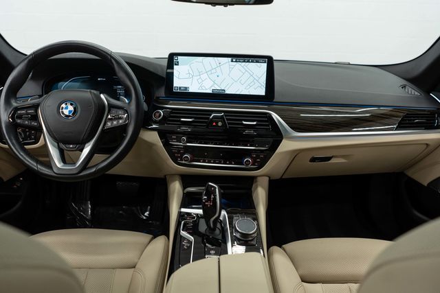 2023 BMW 5 Series 530e xDrive Plug-In Hybrid - 22994282 - 7