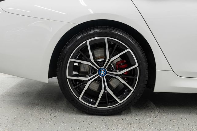 2023 BMW 5 Series 530e xDrive Plug-In Hybrid - 23004688 - 41
