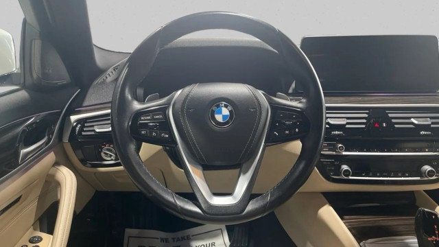 2023 BMW 5 Series 530i - 22987355 - 14