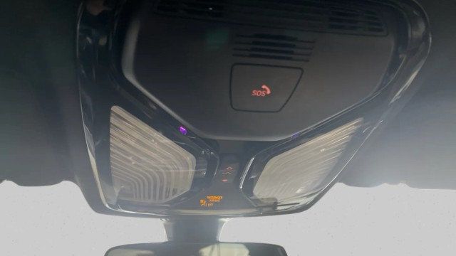 2023 BMW 5 Series 530i - 22987355 - 16