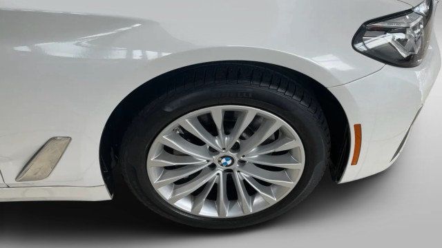 2023 BMW 5 Series 530i - 22987355 - 20