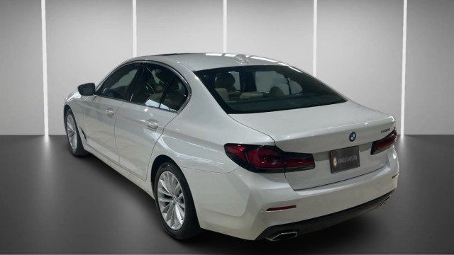 2023 BMW 5 Series 530i - 22987355 - 4