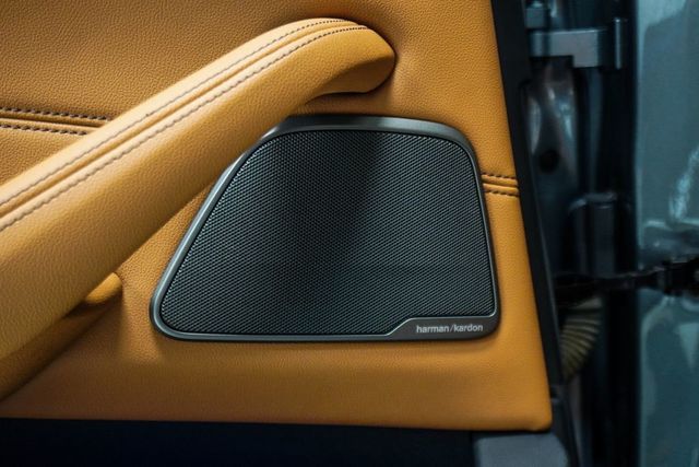 2023 BMW 5 Series 530i - 23046584 - 8