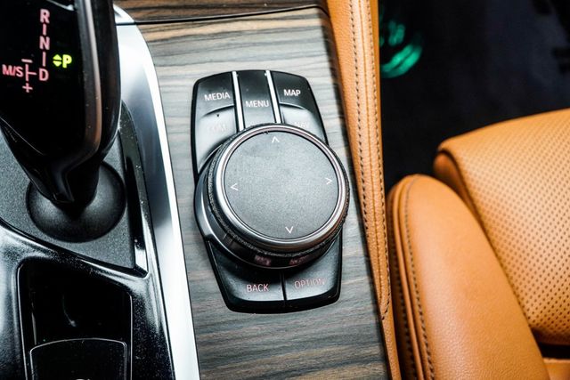 2023 BMW 5 Series 530i - 22966194 - 18