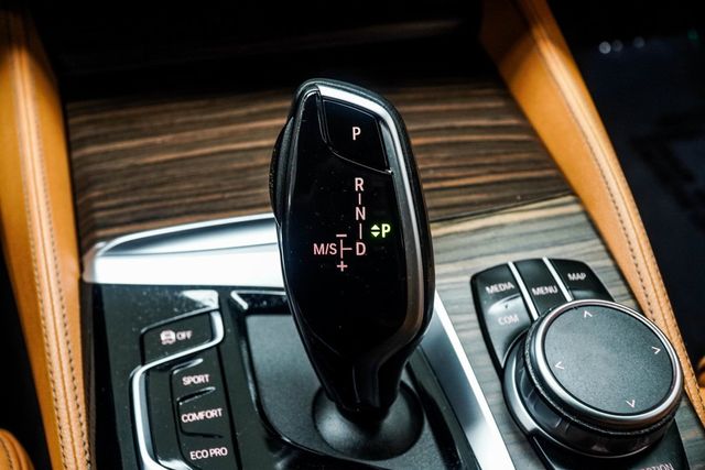 2023 BMW 5 Series 530i - 22966194 - 19