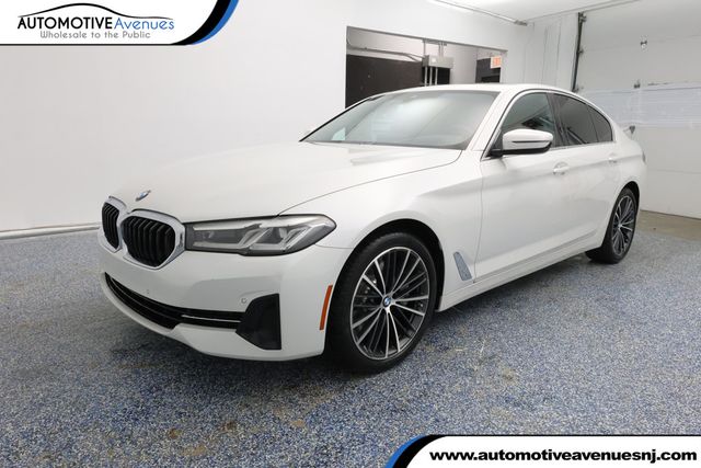 2023 BMW 5 Series 530i Sedan with Premium Package and 19'' Wheels - 22938576 - 0