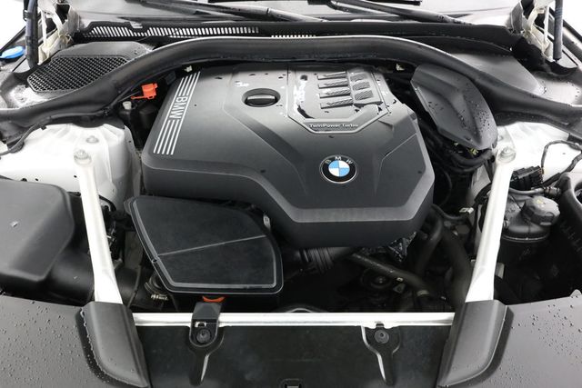 2023 BMW 5 Series 530i Sedan with Premium Package and 19'' Wheels - 22938576 - 22