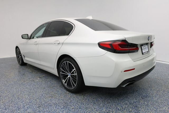 2023 BMW 5 Series 530i Sedan with Premium Package and 19'' Wheels - 22938576 - 4