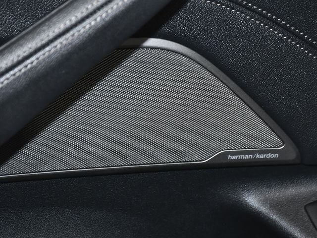 2023 BMW 5 Series 530i xDrive - 22950993 - 12