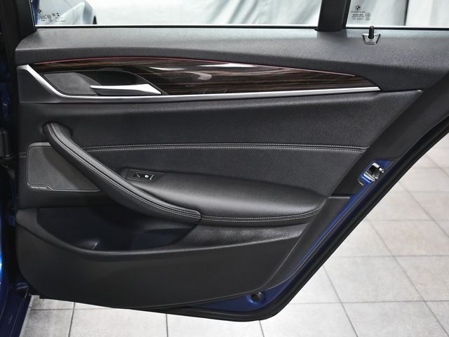 2023 BMW 5 Series 530i xDrive - 22950993 - 15