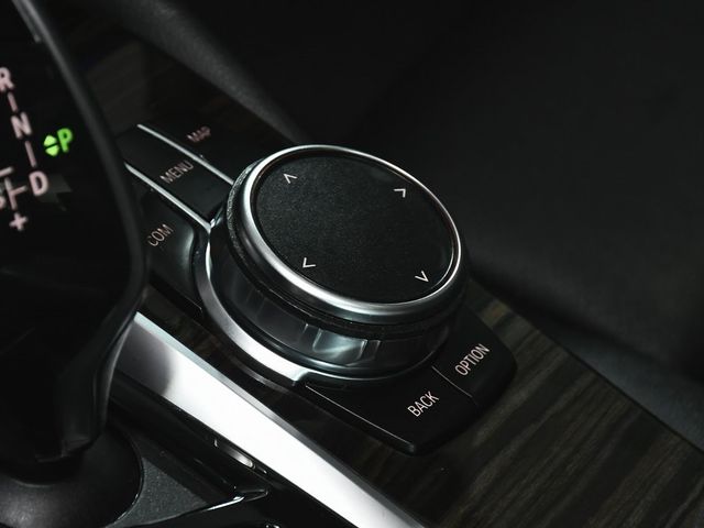 2023 BMW 5 Series 530i xDrive - 22950993 - 55