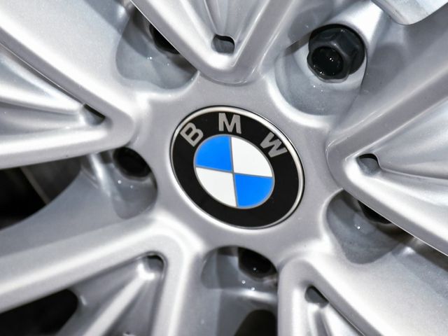 2023 BMW 5 Series 530i xDrive - 22950993 - 92