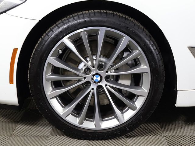 2023 BMW 5 Series 530i xDrive - 23034275 - 22