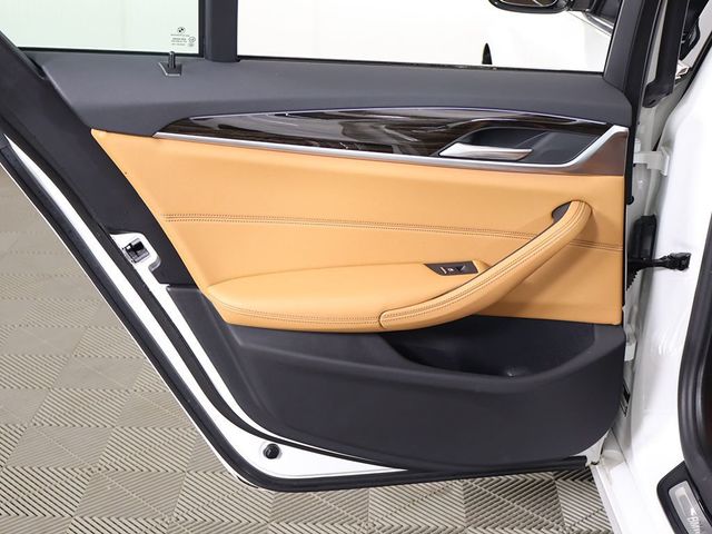 2023 BMW 5 Series 530i xDrive - 23034275 - 25