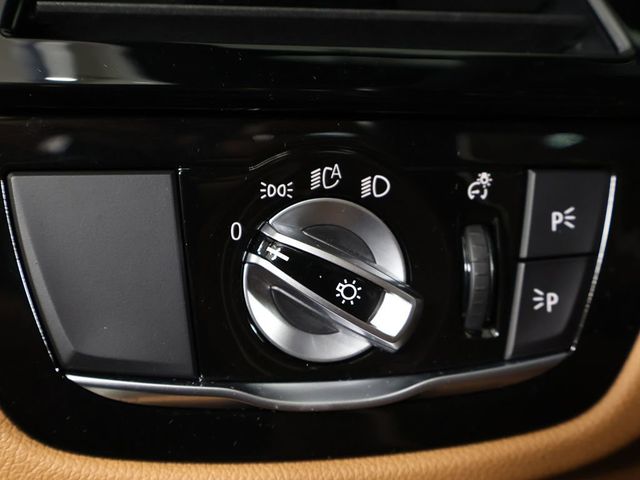 2023 BMW 5 Series 530i xDrive - 23034275 - 40