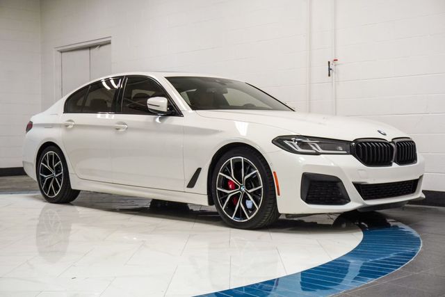 2023 BMW 5 Series 530i xDrive - 23040193 - 4