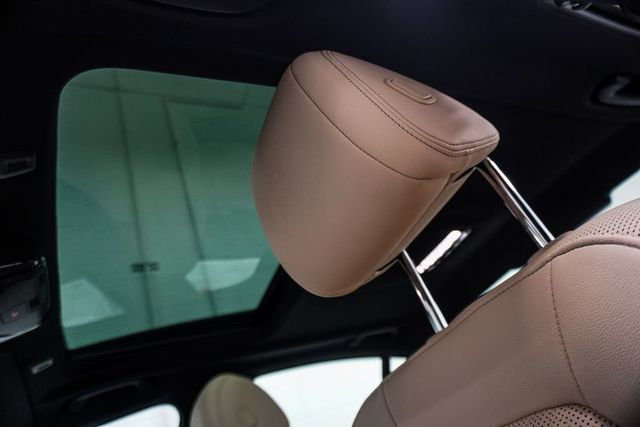 2023 BMW 5 Series 530i xDrive - 23081046 - 7
