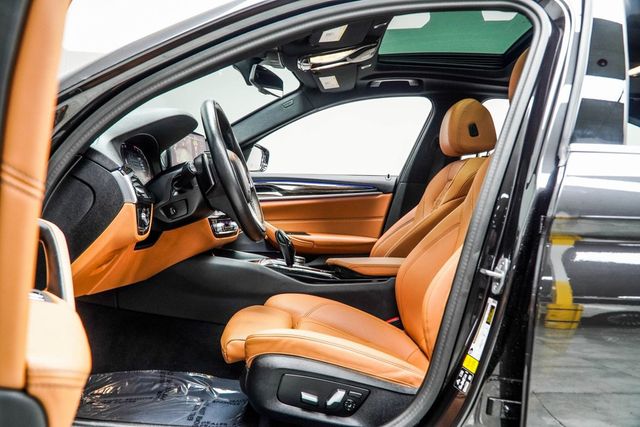 2023 BMW 5 Series 530i xDrive - 22966185 - 35