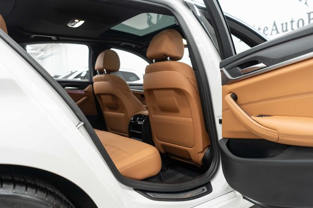 2023 BMW 5 Series 530i xDrive - 22976215 - 11