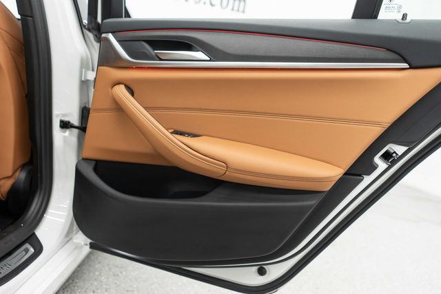 2023 BMW 5 Series 530i xDrive - 22976215 - 29