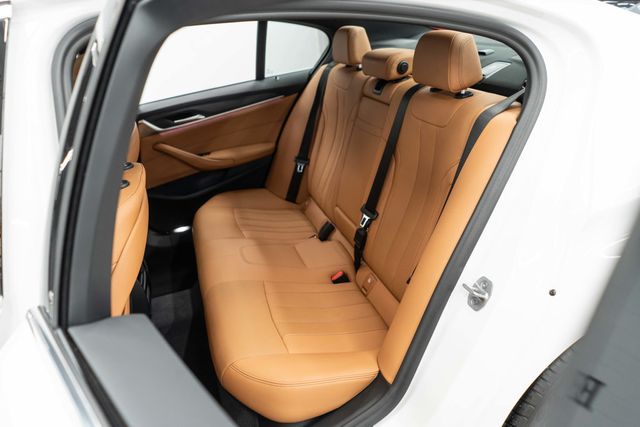 2023 BMW 5 Series 530i xDrive - 22976215 - 30