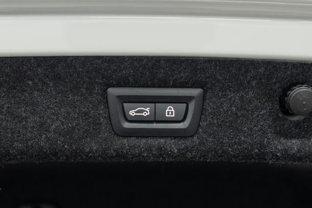 2023 BMW 5 Series 530i xDrive - 22976215 - 33