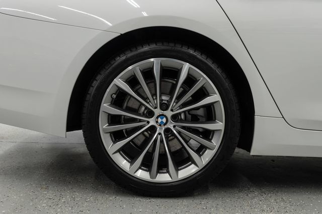 2023 BMW 5 Series 530i xDrive - 22976215 - 36