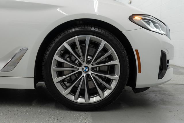 2023 BMW 5 Series 530i xDrive - 22976215 - 37