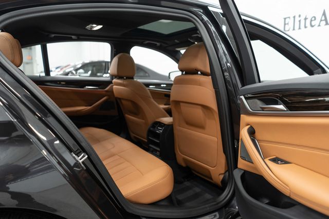 2023 BMW 5 Series 530i xDrive - 22992895 - 10