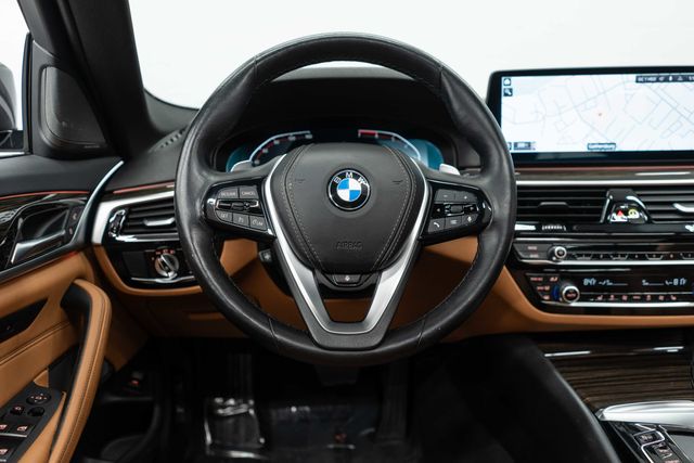 2023 BMW 5 Series 530i xDrive - 22992895 - 13