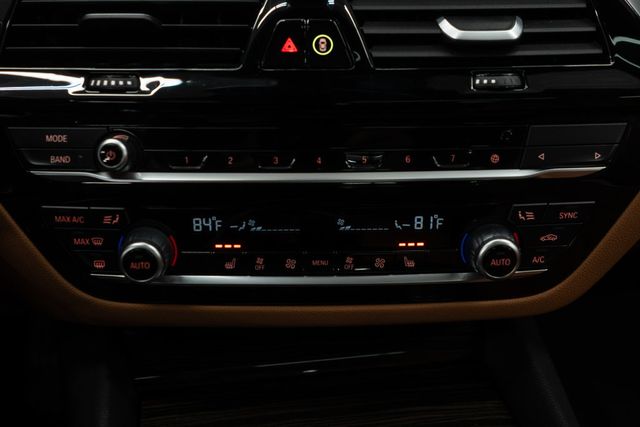 2023 BMW 5 Series 530i xDrive - 22992895 - 19