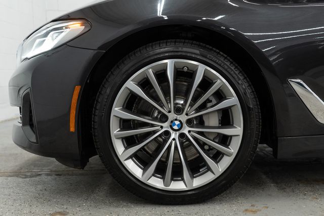 2023 BMW 5 Series 530i xDrive - 22992895 - 35