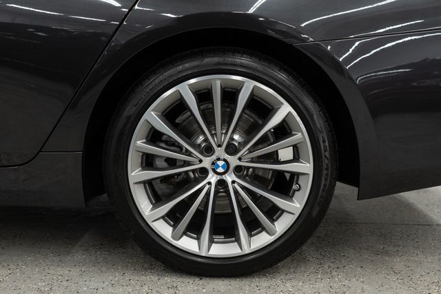 2023 BMW 5 Series 530i xDrive - 22992895 - 36