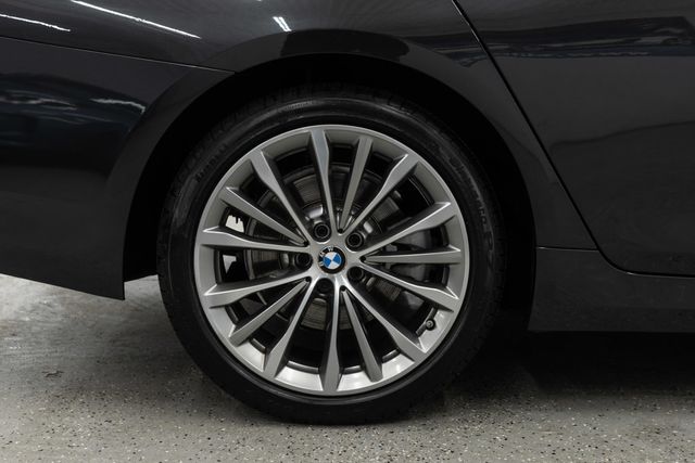 2023 BMW 5 Series 530i xDrive - 22992895 - 37